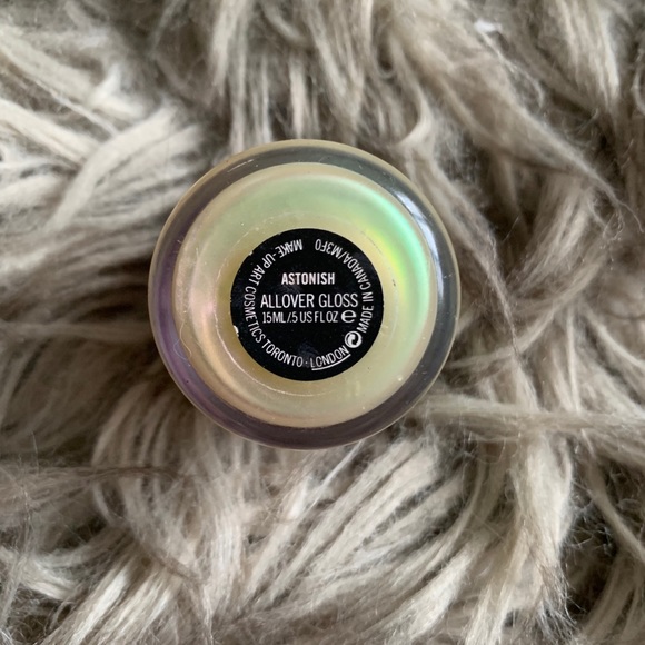 MAC Astonish all over gloss - Picture 4 of 6